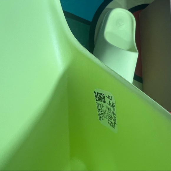 Yeezy slide green glow - Picture 5 of 7